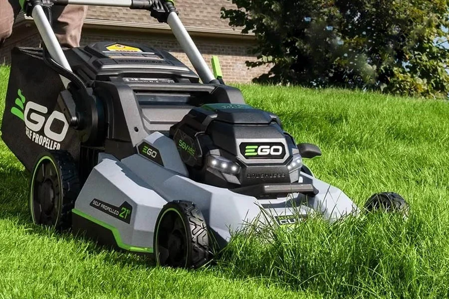 electric and battery lawn mowers